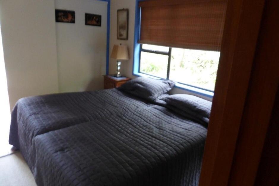 Great Barrier Oasis Lodge Tryphena 外观 照片