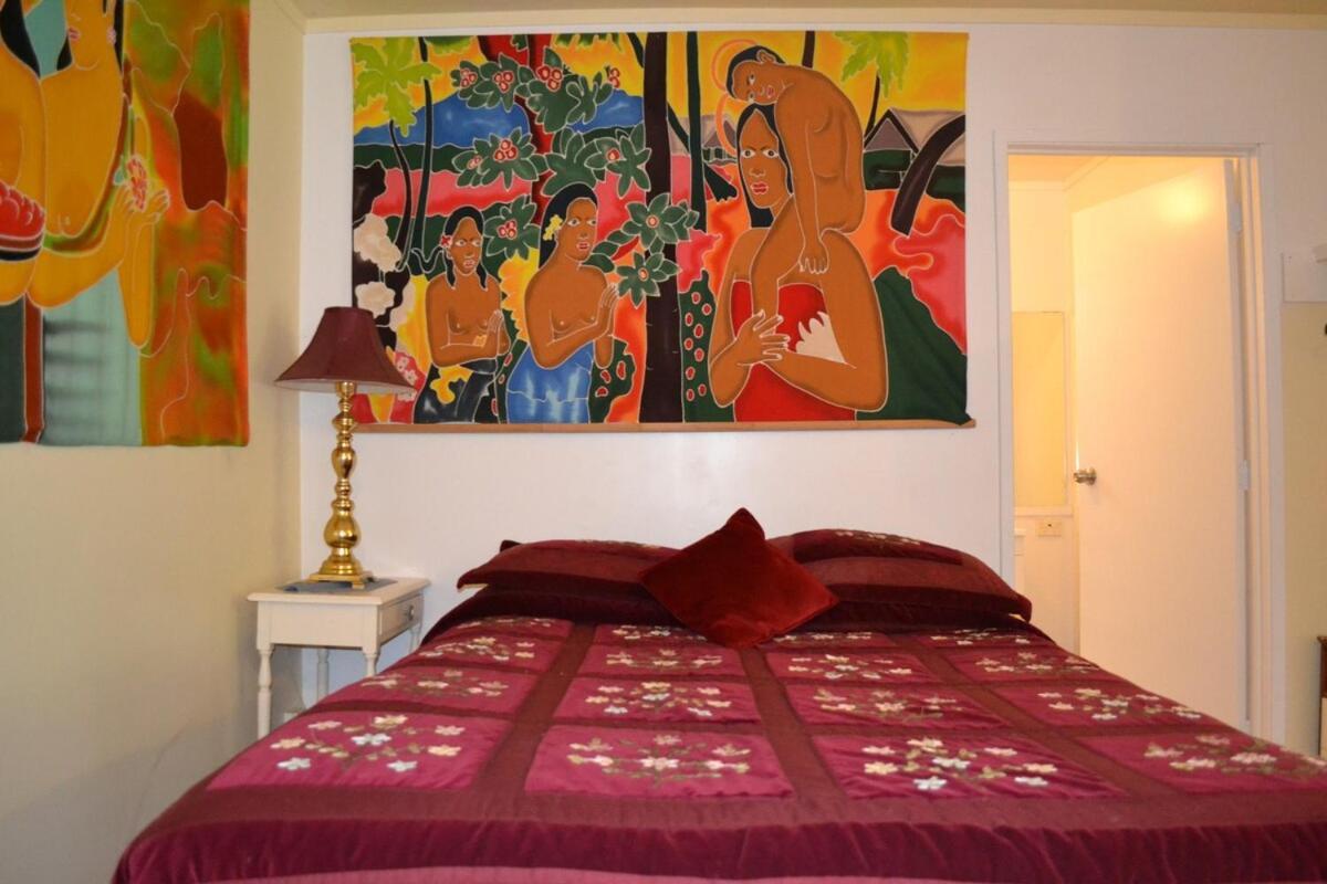 Great Barrier Oasis Lodge Tryphena 外观 照片